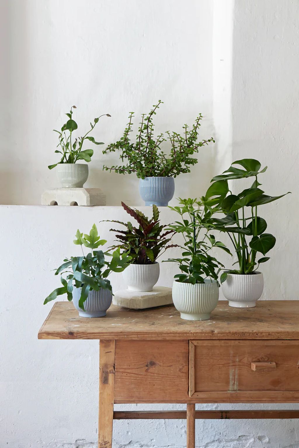 Knabstrup Keramik Flowerpot With Wheels ø 16.5 Cm, Mint Green