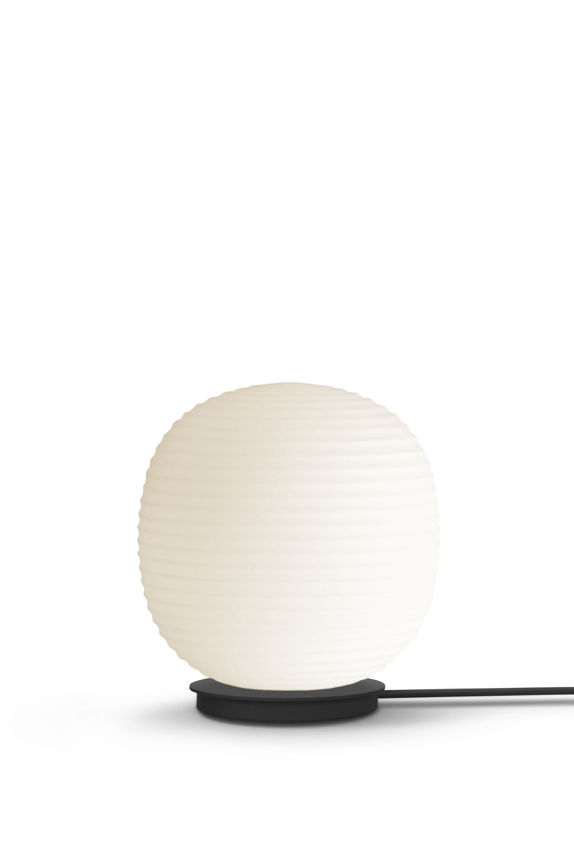 Nová díla lampa Lantern Globe, Ø 30 cm