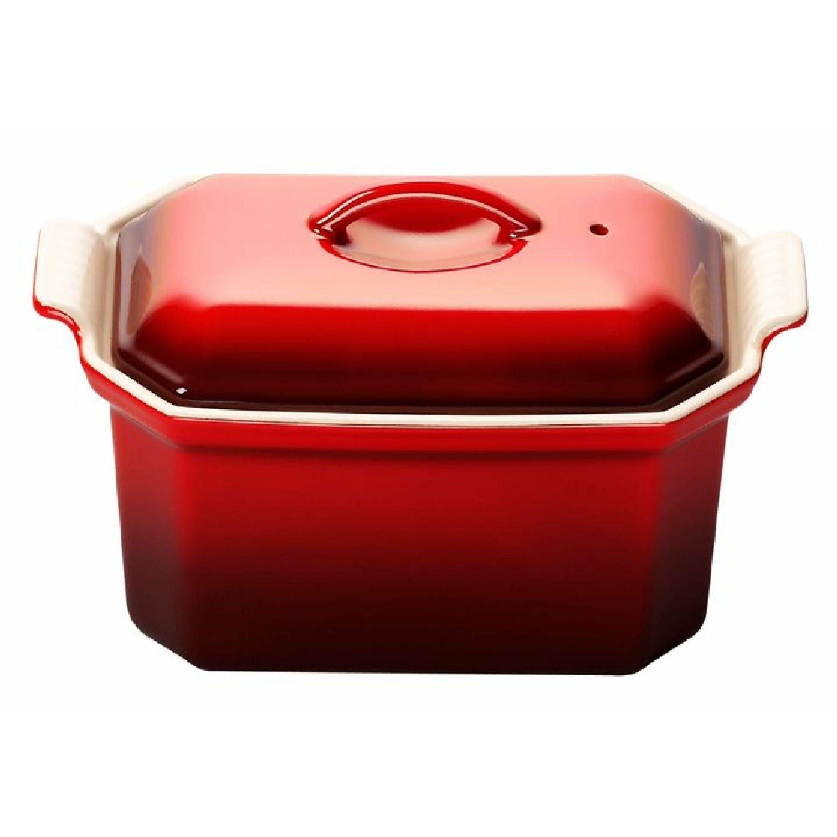Le Creuset Pie Tin With Press 0.6 L, Cherry Red