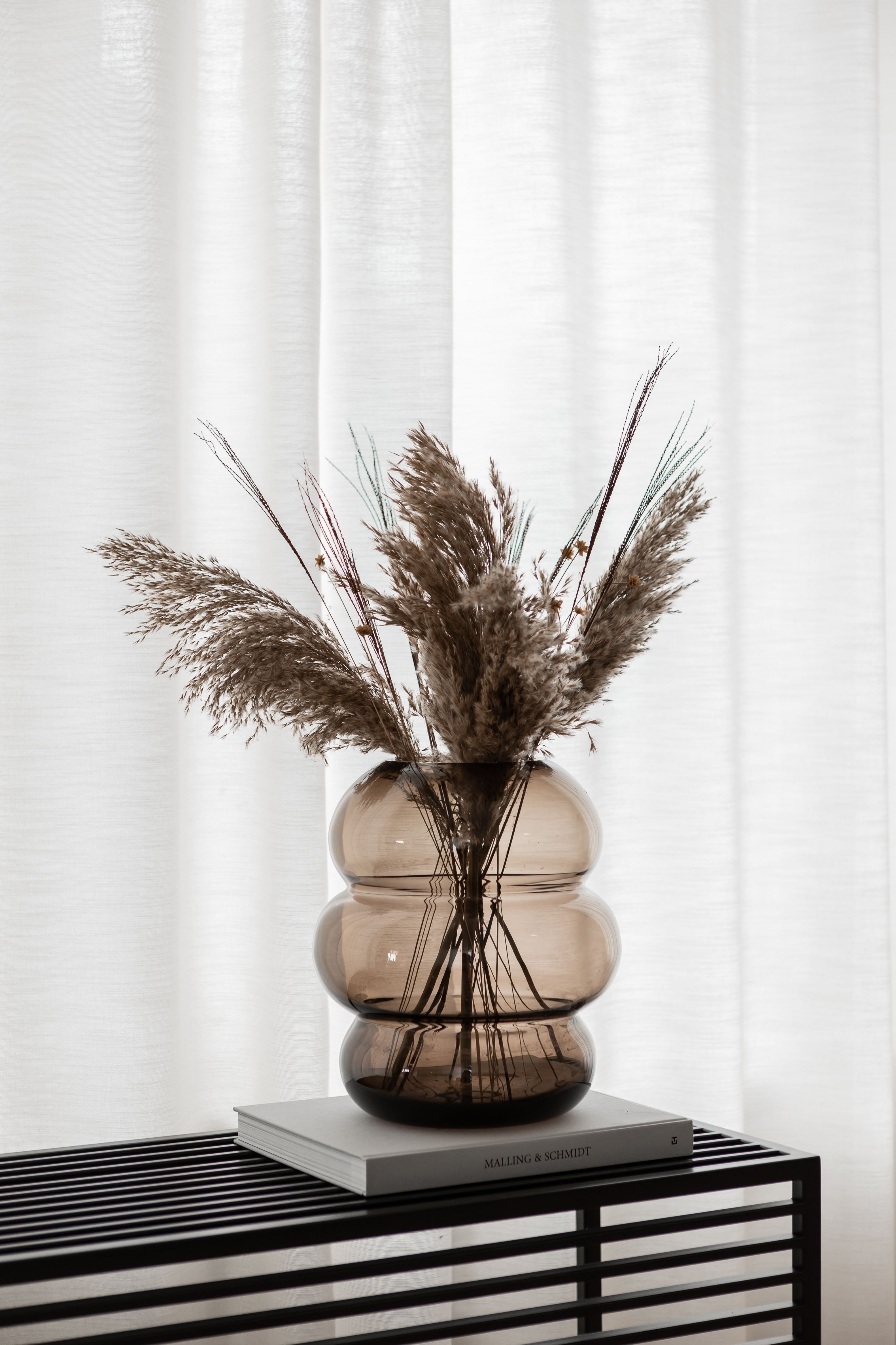 Malling Living Soft Shape Vase, Smoked Glass