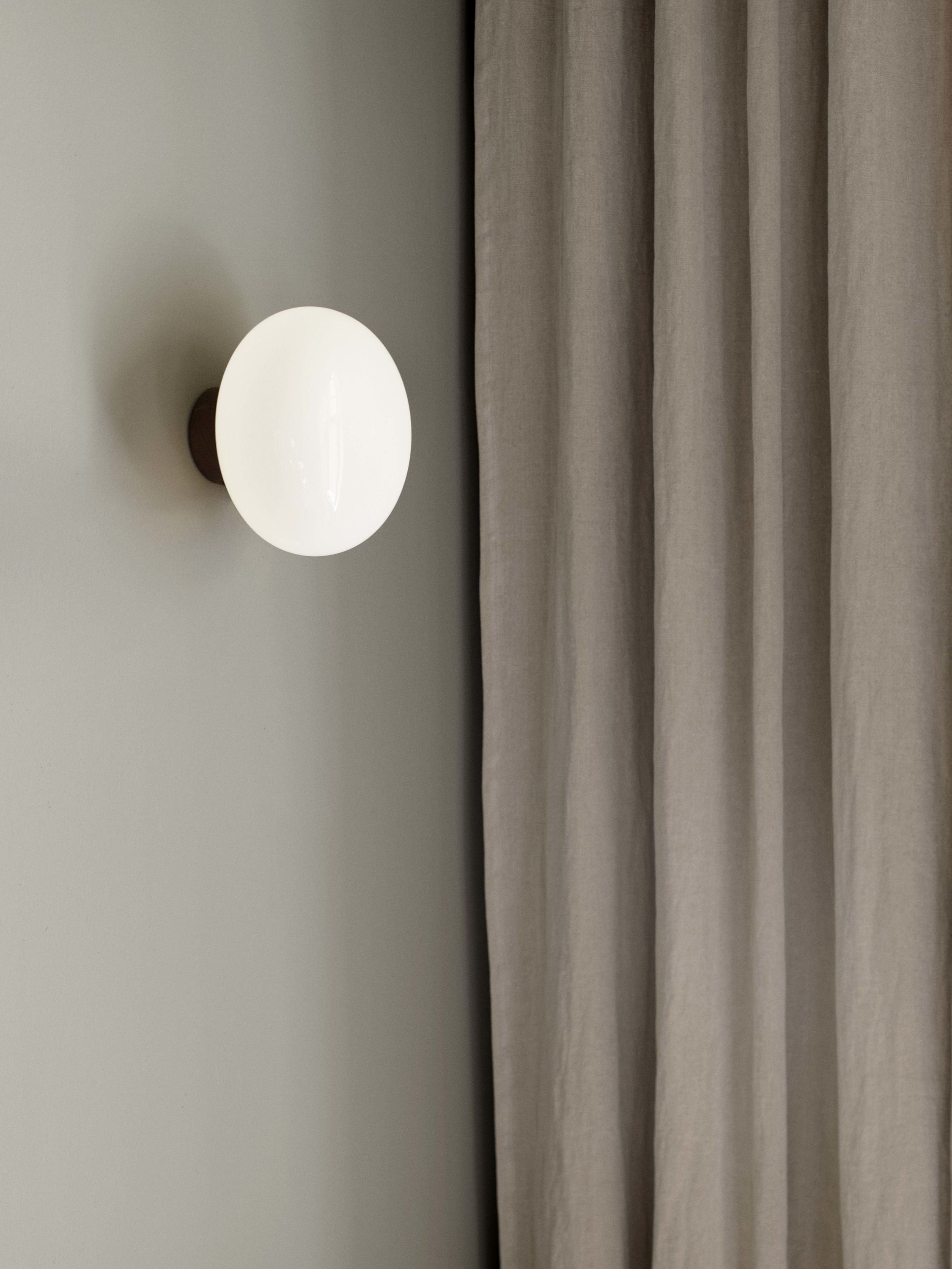 Nová díla Karl Johan Wall Lamp
