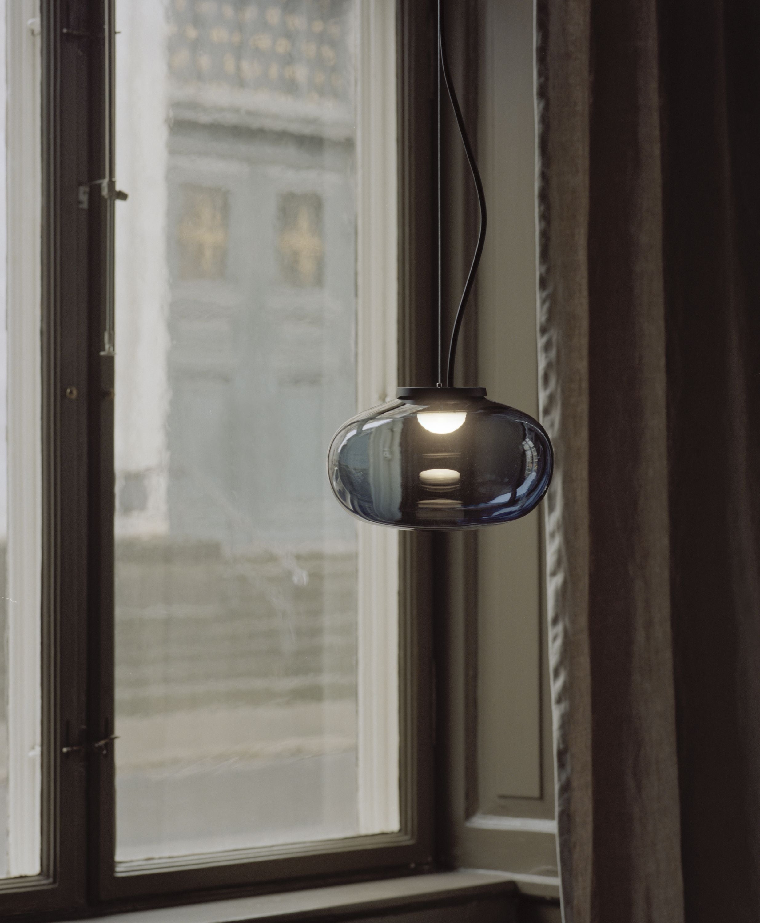 Nová díla Karl Johan přívěsek LED Ø 23 cm, uzený