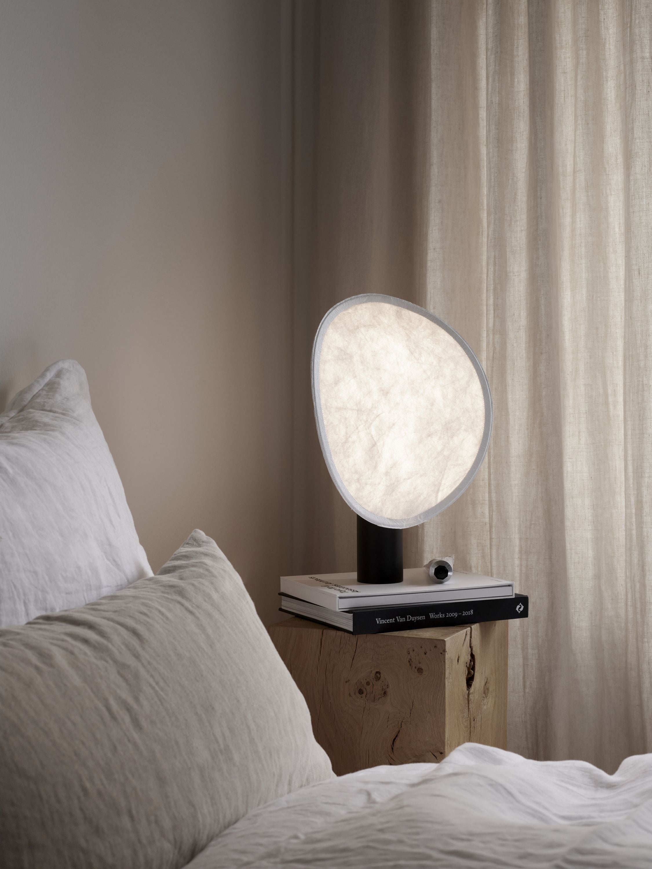 Nová díla napjatá přenosná stolní lampa, černá
